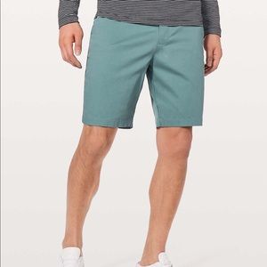 Lululemon Commission Short 9” Chino